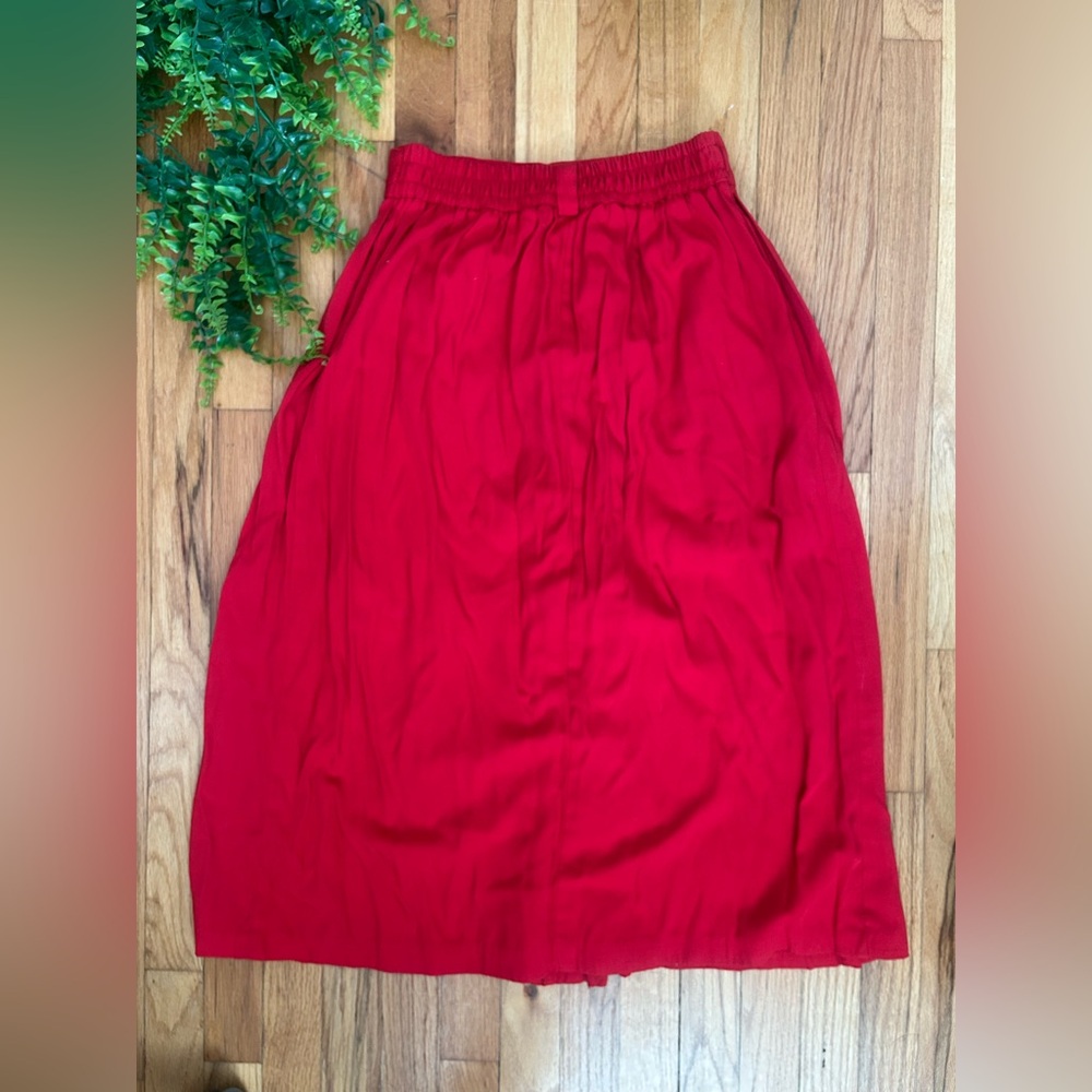 Vintage Red Stretchy Waist Skirt w/ Belt Loops and Pockets By Briggs Petite - Picture 5 of 6